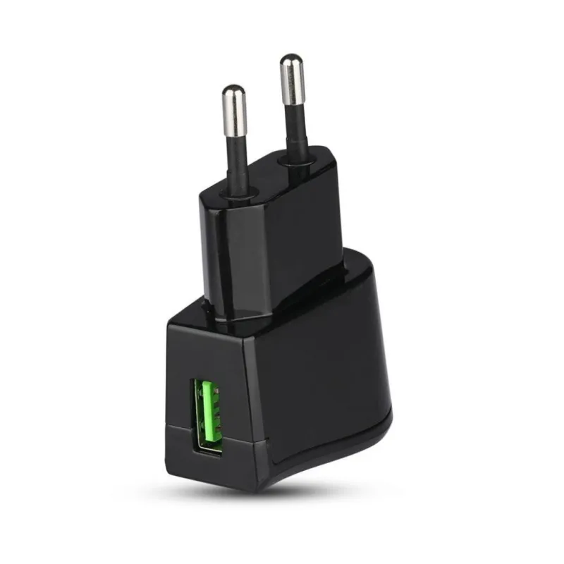 USB Travel Adaptor with Blister Package Black