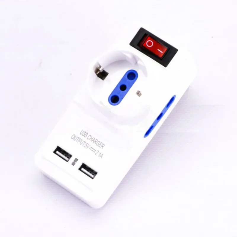 Adattatore 2 vie 10/16A presa Italiana e 1via 10/16A Italiano /Schuko con iterruttore due porte di ricarica USB 2.1A Spina Itali