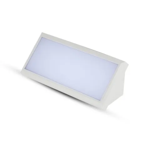 12W LED Landscape Outdoor Soft Light Medium 6400K White Body IP65