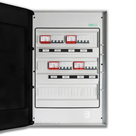 Quadro di Campo DC 4/4 MPPT 1000VDC 32A 54M 4x Magnetotermico + 4x SPD IP66