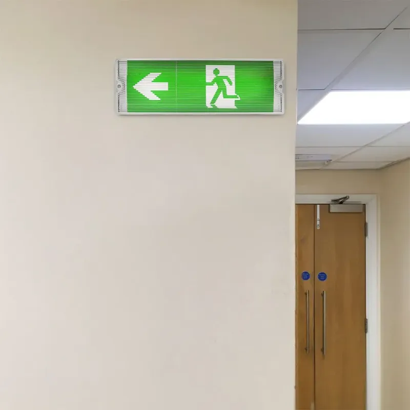 V-TAC Lampada LED di emergenza Installazione a Parete | Energy Clever