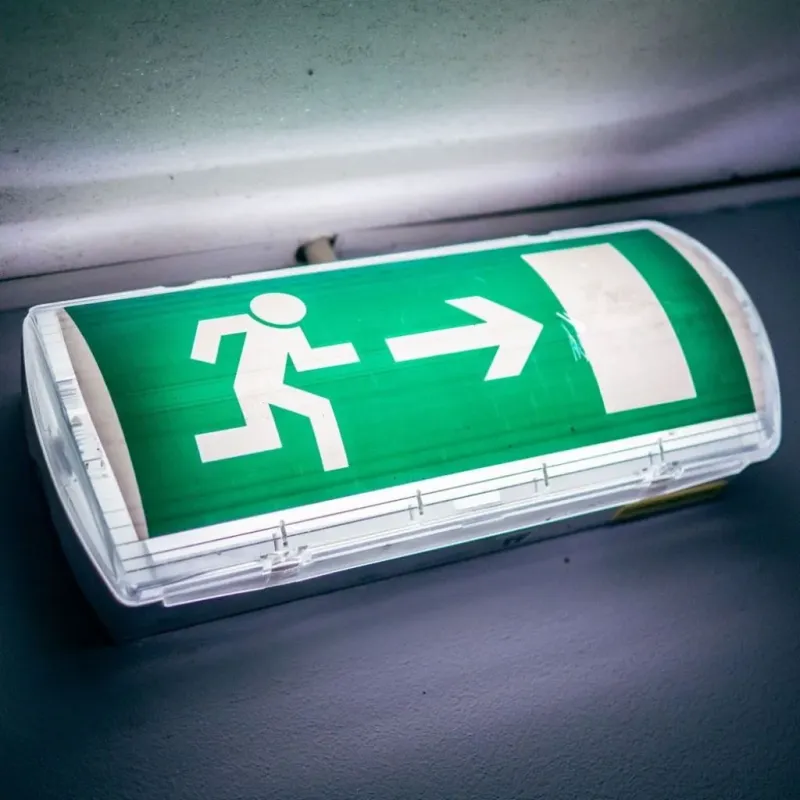 Lampada LED di Emergenza Soffitto/Parete Autonomia | Energy Clever